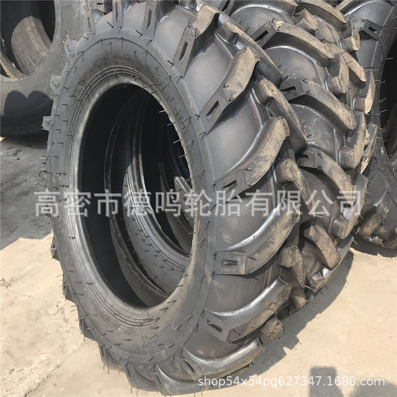 Suministro de neumáticos para tractor 750-20 Tiller espiga flor neumático 8.3-20