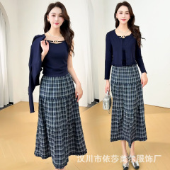 长袖针织开衫吊带格子女二件套连衣裙2025秋新款时尚优雅减龄套裙