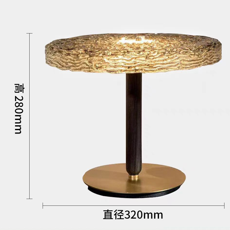 Lámpara de mesa de estudio creativa minimalista posmoderna de fábrica, modelo de diseñador de lujo ligero, lámpara de mesa de decoración de oficina