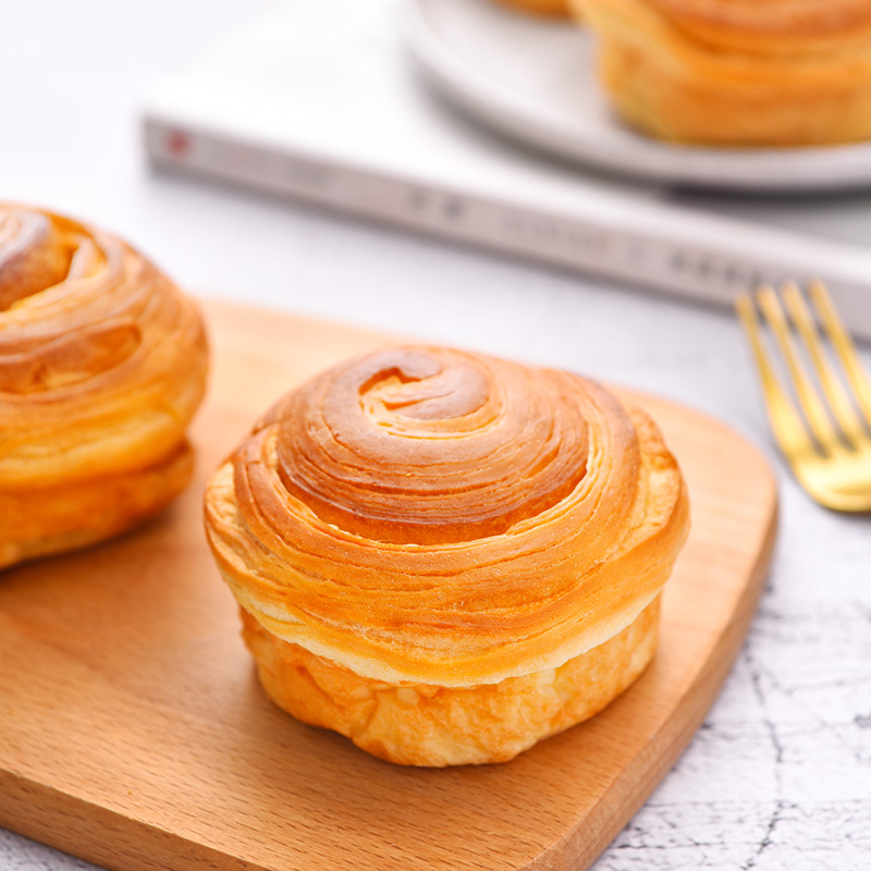 Hand-torn bread whole box breakfast cake snacks pastry snack food leisure type midnight snack filling star snack