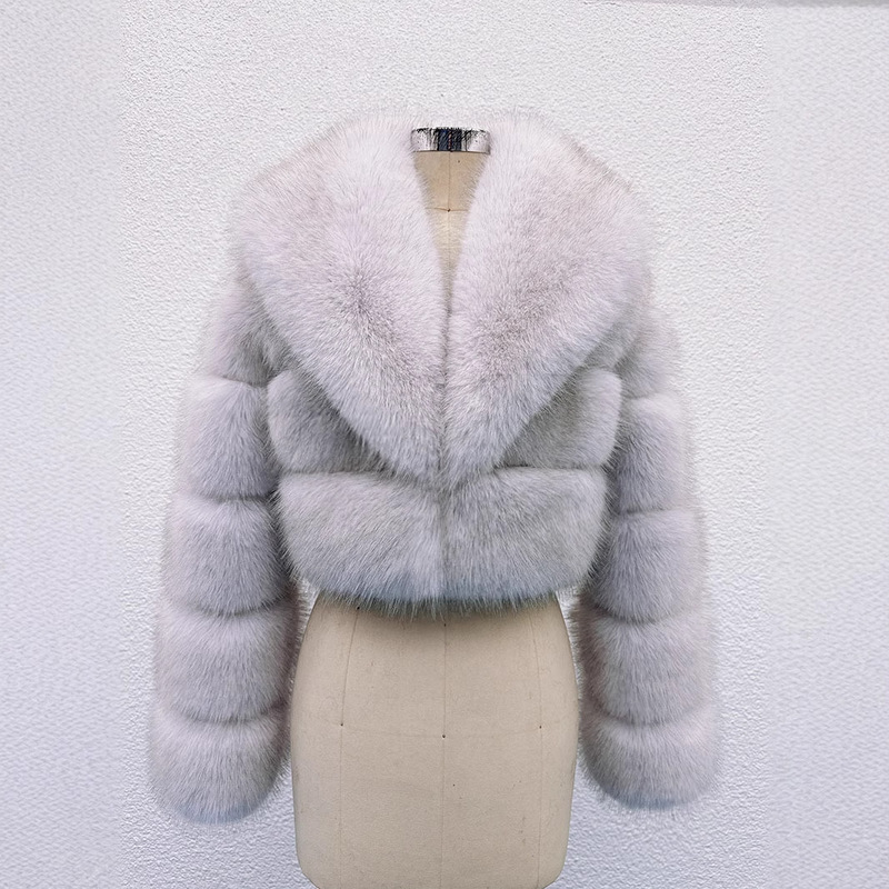 Eco-Friendly Short Faux Fur Coat, Warm High-End Young Fashion Temperament New Cross-Border European and American Jacket Eco-Friendly Short Faux Fur Coat, Warm High-End Young Fashion Temperament New Cross-Border European and American Jacket
