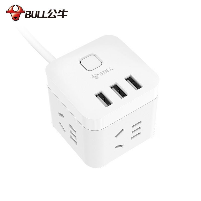 雄牛usb充電口テッセラクトのコンセントには、四角いソケット付きの寮があります。|undefined