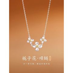 栀子花项链小众2025新款爆款高级感颈链女小众礼物锁骨链