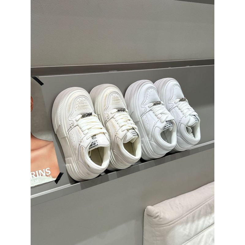 芭慕秀真皮厚底小白鞋女2025新款内增高休闲板鞋松糕轻便运动鞋女|undefined