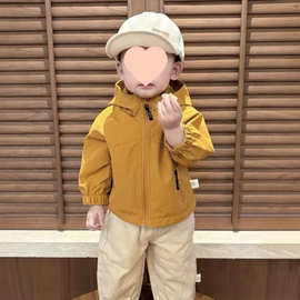 男宝洋气春秋小套装潮帅气时髦婴儿冲锋衣外套网红弯刀裤分体两件