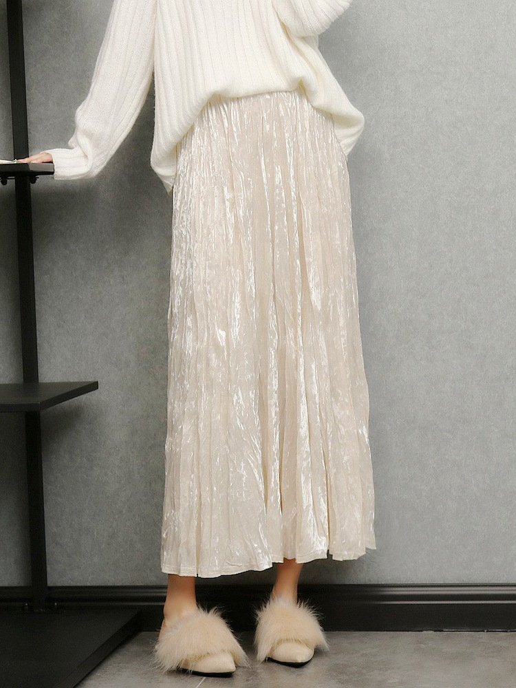 ベロアスカート春と秋の冬のベージュ色の優しいしわスカート