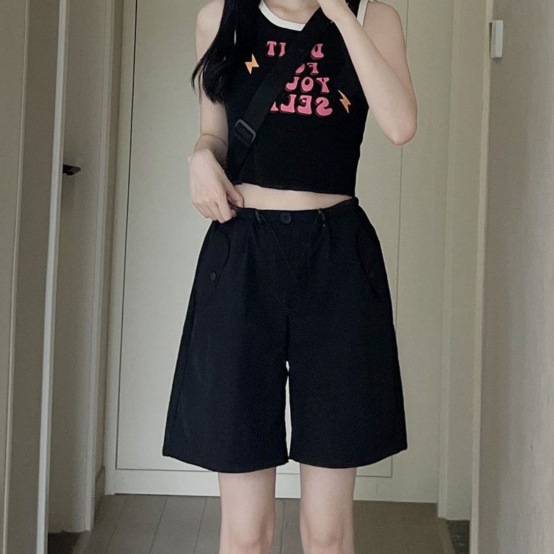 검은색
