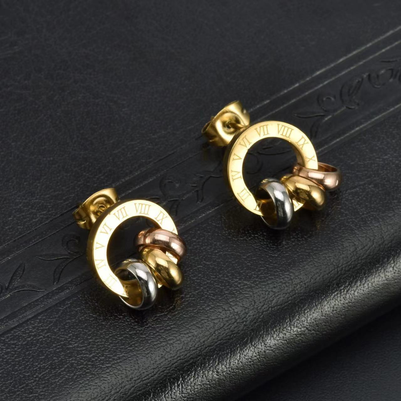 Fashionable universal earrings stainless steel