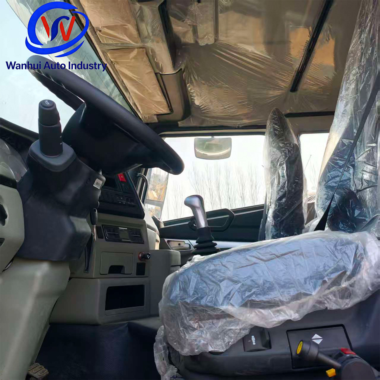 Sinotruk Howo 6×4 front-four-wheel-rear-eight-wheel dump truck for transporting soil, gravel, and sand