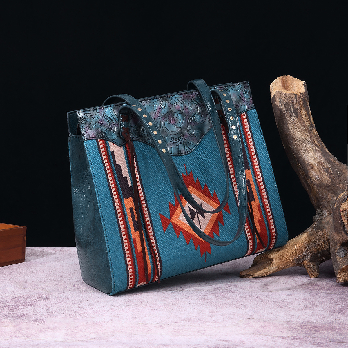 Western-Handtasche mit einer Schulter aus bedruckter Baumwolle und Leinen für Damen im Bohemian-Stil_voghion.com