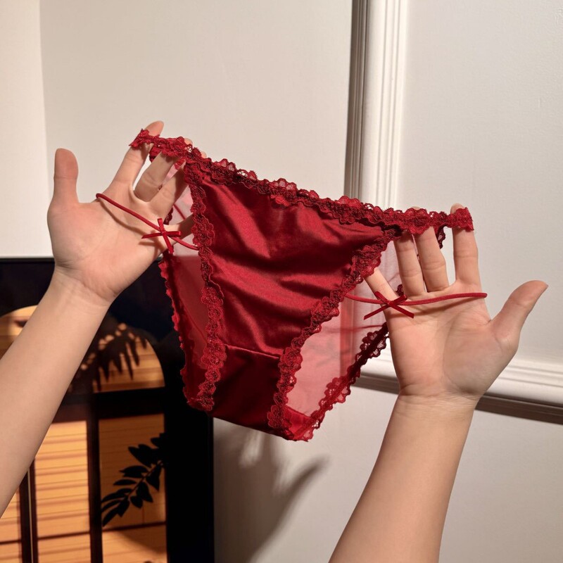 Red Lace Women's Underwear Set, Light Luxury Satin, Sexy and Pure Desire, Ancla Women's Briefs, Festive Wedding Series Red Lace Women's Underwear Set, Light Luxury Satin, Sexy and Pure Desire, Ancla Women's Briefs, Festive Wedding Series