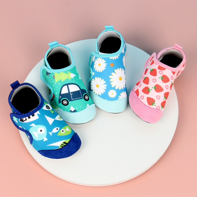 Children's water park baby beach socks, non-slip diving shoes, snorkeling socks, swimming shoes, drifting soft shoes, beach shoes and socks