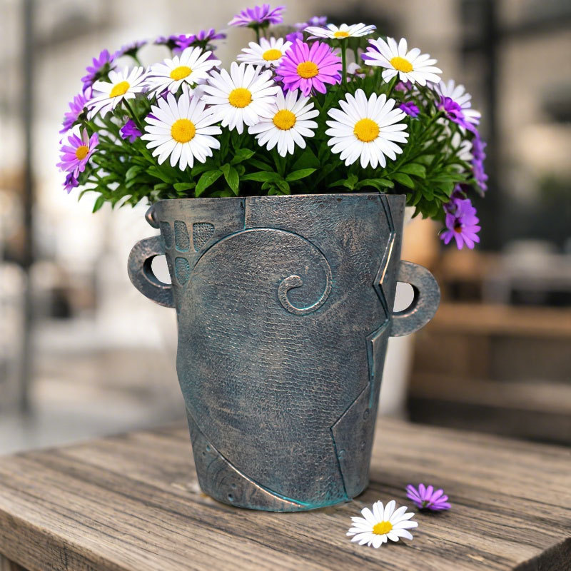 Overseas Hot Sale Picasso Inspired Bronze Face Abstract Flower Pot Resin Garden Home Garden Decoration Ornaments