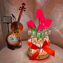 创意礼品郁金香魔方小夜灯卧室睡眠台灯床头轻奢高级感水晶氛围灯