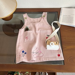 女の子の春と秋のベストのスカートの2025の新型の小さい女の子の子供の韓国版の女の子の春の服はワンピースを掛けます。