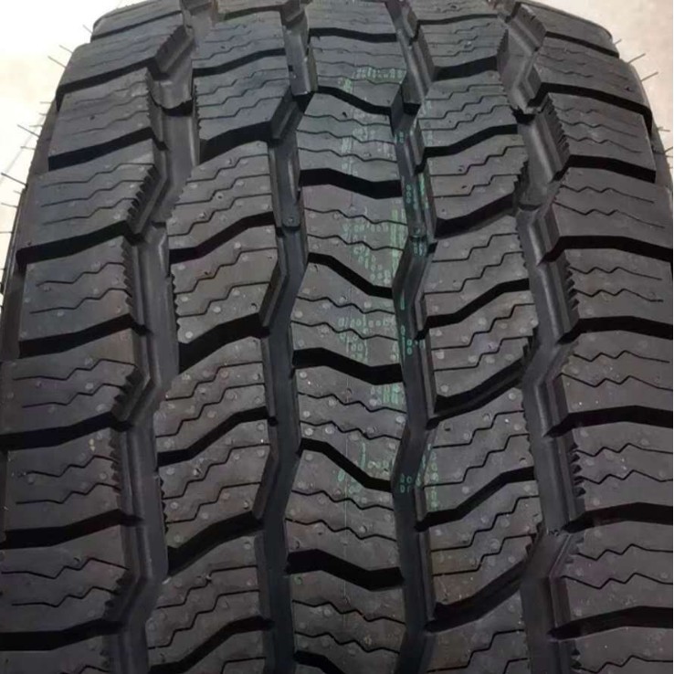 Platino sólido (Cooper) 265 / 65R18 - AT3 4S adaptado a BJ80 / tanque 400 / ecuación Leopard 5 neumáticos