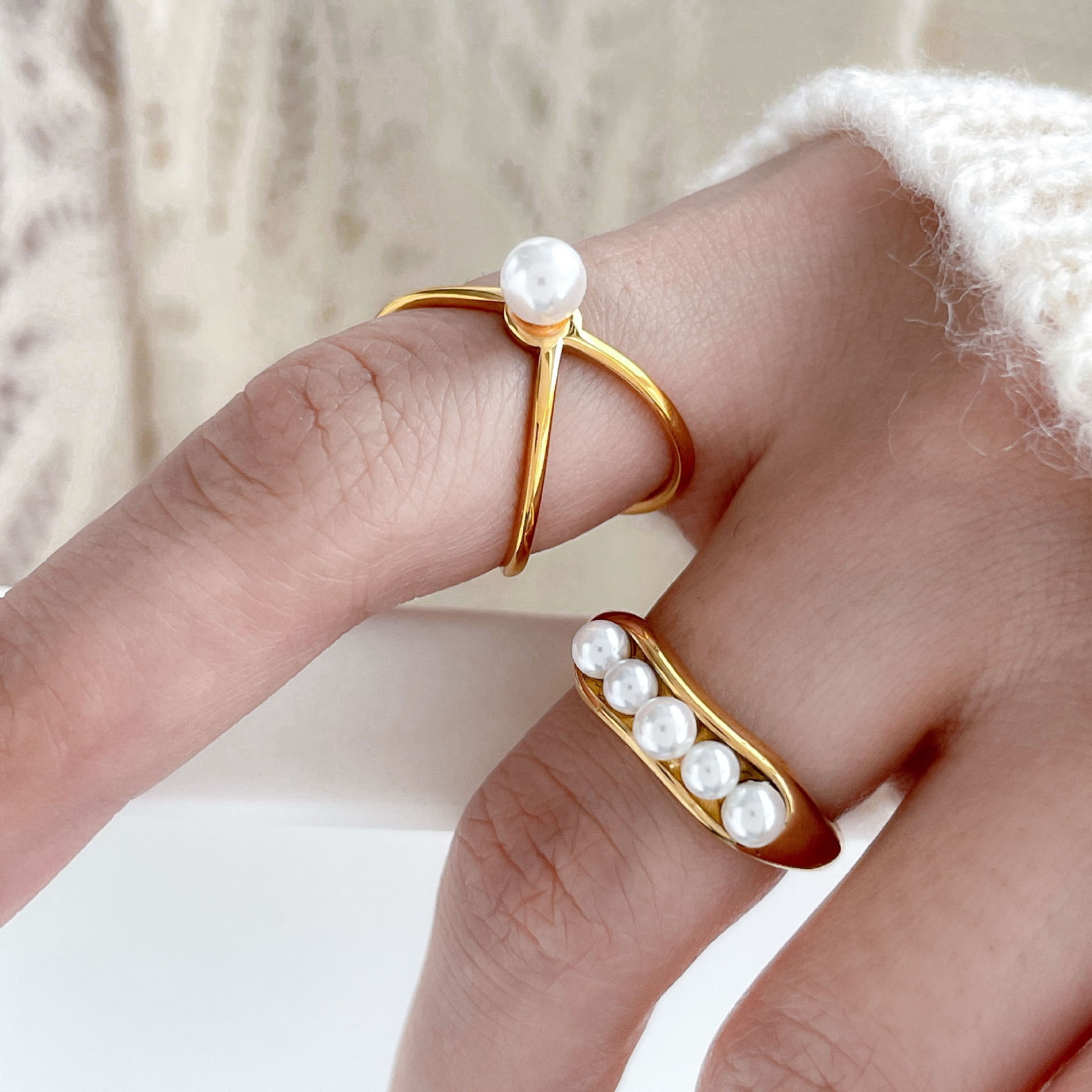 9g Weight Pearl Inlay Material Rings Classification 6, 7, 8 Ring Size 1 Piece Quantity Holiday, Daily Occasion Titanium Steel Material Geometric Pattern Women's Gender Inlay Design Retro, French Style Style Wholesale Jewelry Retro French Style Geometric Titanium Steel Pearl Inlay Rings 9