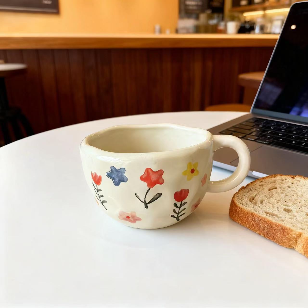 Tazas irregulares creativas de alta calidad de tazas de agua de cerámica caseras de pareja transfronterizas supermercados flores de Amazon