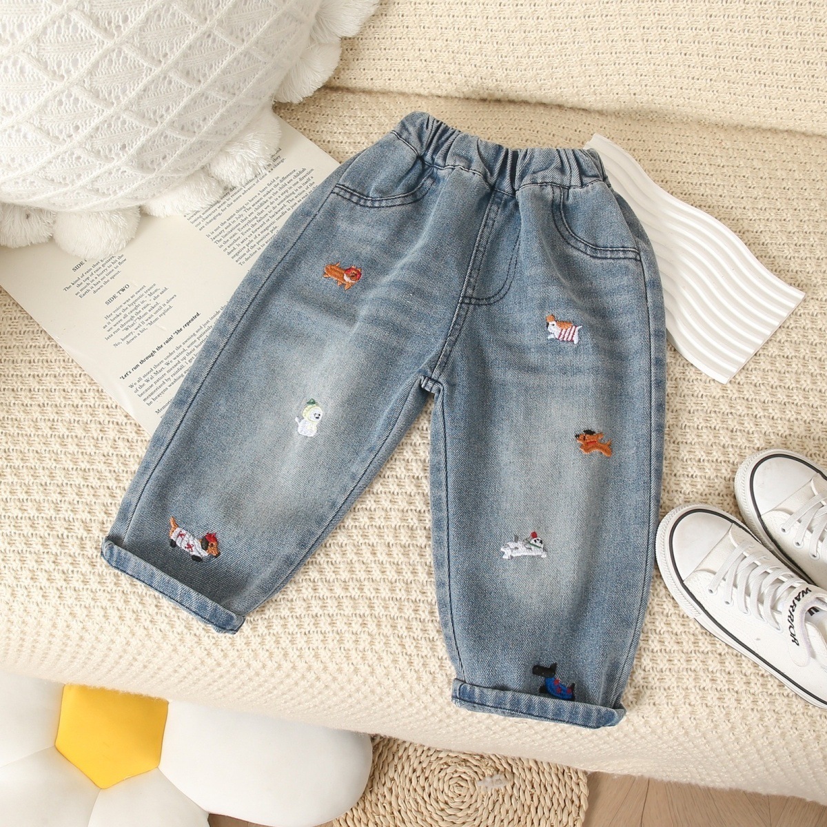 Nuevos pantalones vaqueros infantiles de primavera y otoño infantiles primavera extranjera amor bebé pantalones casuales bordados image 6