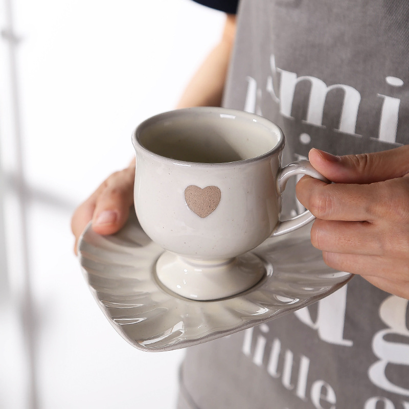 Love Tall Mug Set Stoneware Coffee Cup and Saucer Retro High-End Kiln Glaze Couple Heart-Shaped Tea Cup