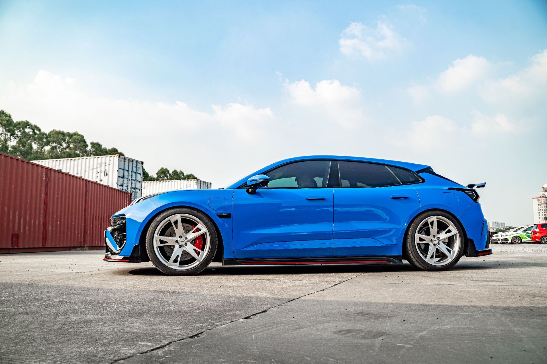Suitable for 21-26 model Zeekr 001 DC model wide-body modification front spoiler, side skirts, rear lip, and sporty rear wing kit