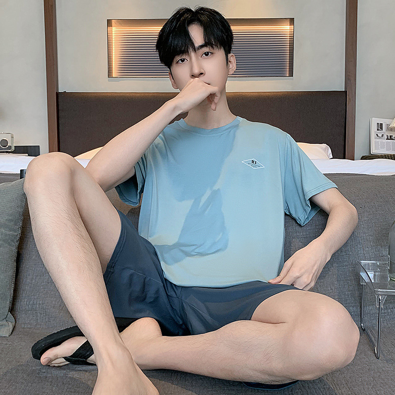 Pijamas para hombres 2024 nuevo modelo de verano pantalones cortos de mangas cortas delgados de verano grande conjunto de ropa casera casual