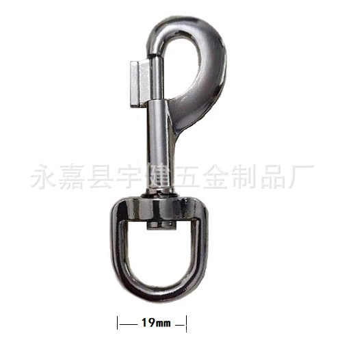 Производитель поставляет крючки из цинкового сплава, пружинные крючки, застежки для домашних животных и фурнитуру для тяговых лебедок.
