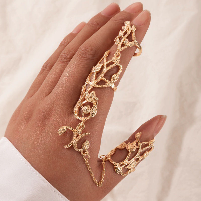European and American cross-border exaggerated personalized ring flower chain elegant fashion hollow carved with finger ring jewelry for women