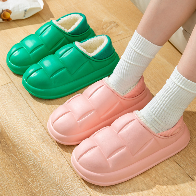 New couple cotton shoes for winter home use, thickened soles, waterproof outer wear, and plush cotton slippers for men