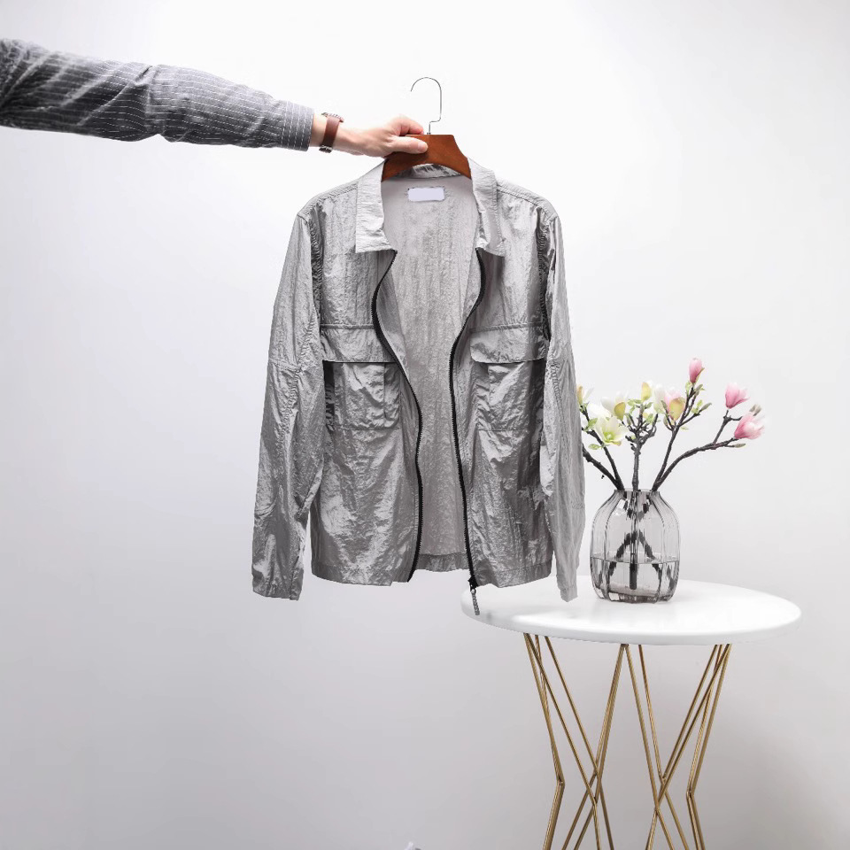 24 Nueva primavera y otoño chaqueta hombres y mujeres casual versátil campus estilo metal nylon chaqueta impermeable