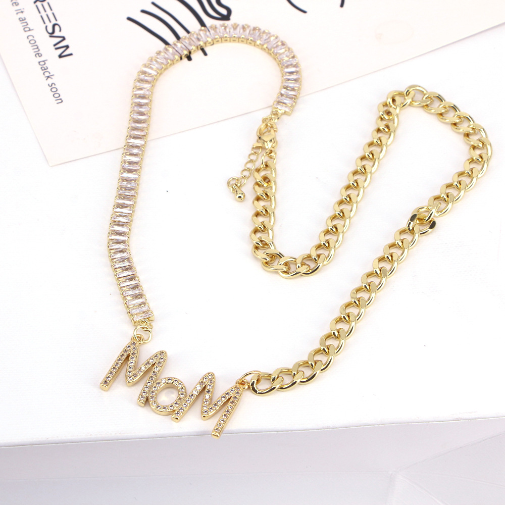 Letters Mom Necklace Mother's Day Retro Copper Collarbone Chain display picture 4