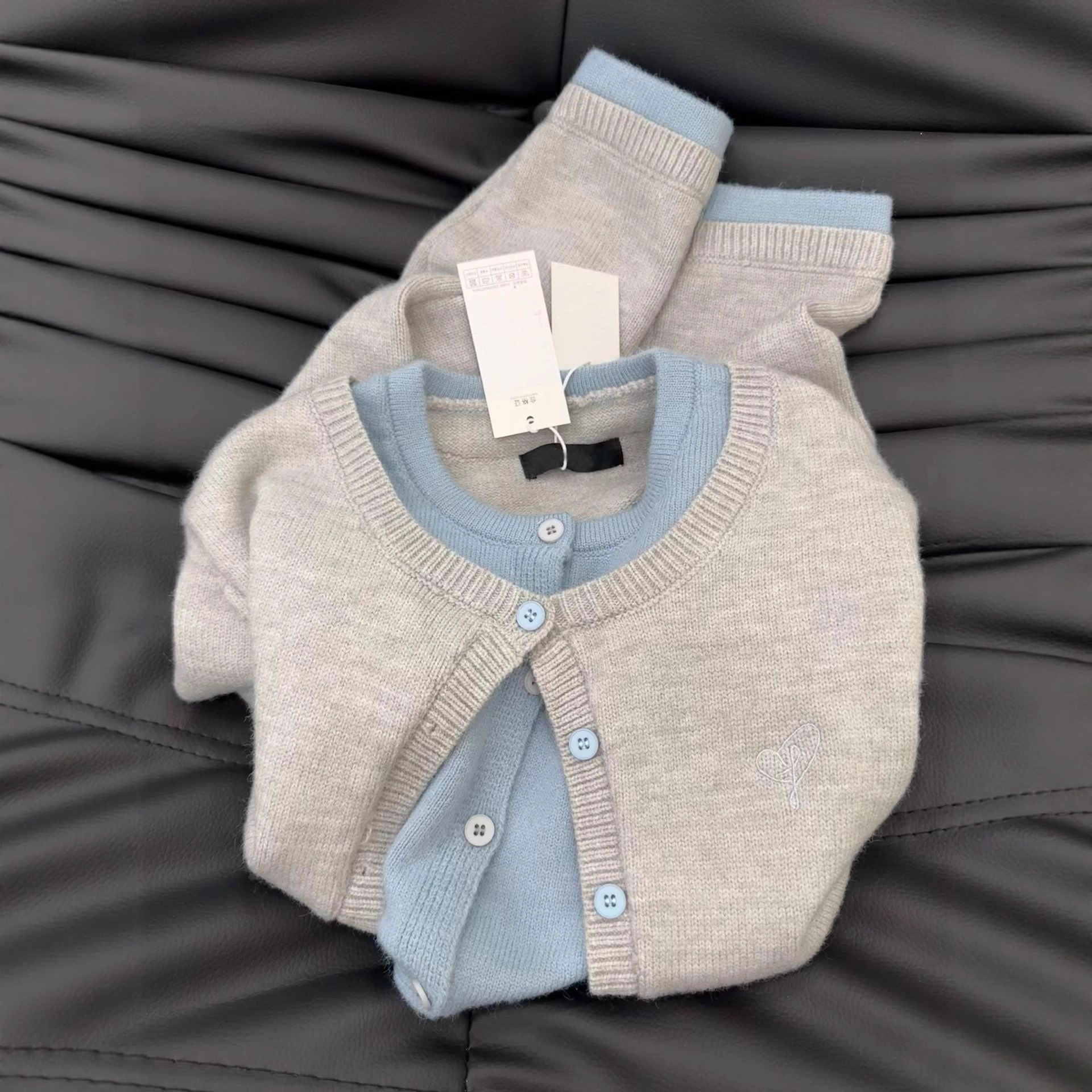 Gray Fake Two-Piece Knitted Sweater Jacket for Women Autumn and Winter New Gray High-End Splicing Cardigan Top