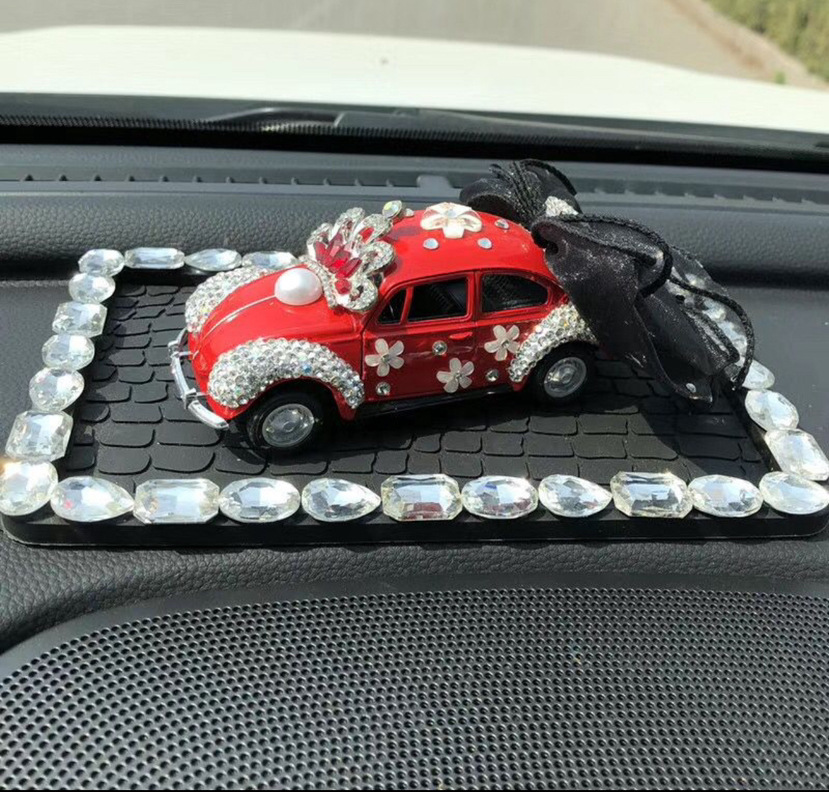 Corona modelo de automóvil adornos de automóvil almohadilla de plumas accesorios de automóvil adornos de automóvil decoración de automóvil en línea para chicas