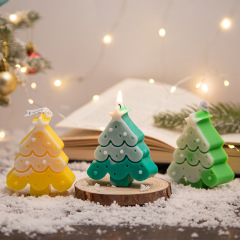 創意的な雪の花のクリスマスツリーのろうそくの姜パイ人の香薫のろうそくの祝日の雰囲気の置物のinsのお土産の祝日の贈り物