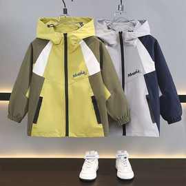 男童外套春秋款2025新款儿童秋装冲锋衣大童秋季风衣男孩拼接上衣
