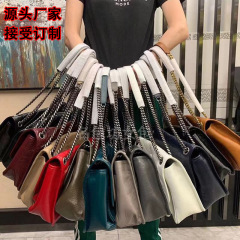 代発楊林包女niki包真皮しわ郵便バッグ中号チェーン放浪バッグ