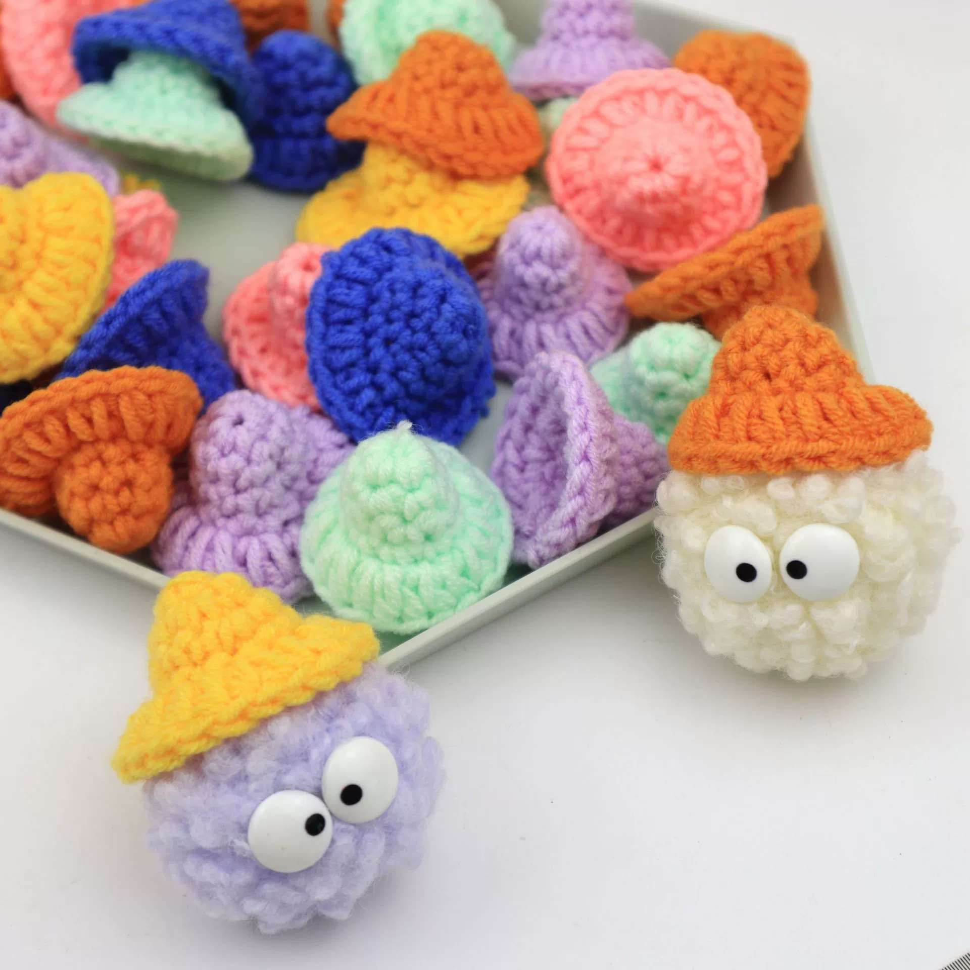 Шерстяная мини-шапка Симпатичная Корейская шапка с крючком ручной работы Ювелирные изделия ручной работы Декоративные мелкие аксессуары в наличии