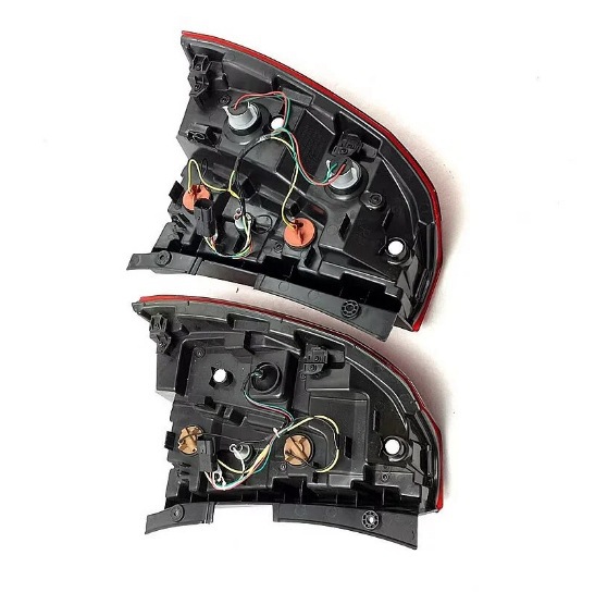 Aplicable para el conjunto de luces traseras 13 - 16 tipos de luces traseras