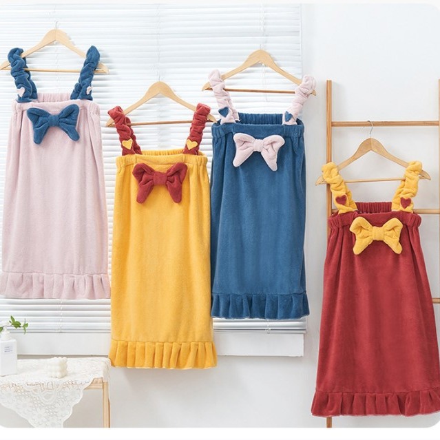 Portable bath towel, household water-absorbent versatile cute lady high-density wearable halter bow coral velvet bath skirt