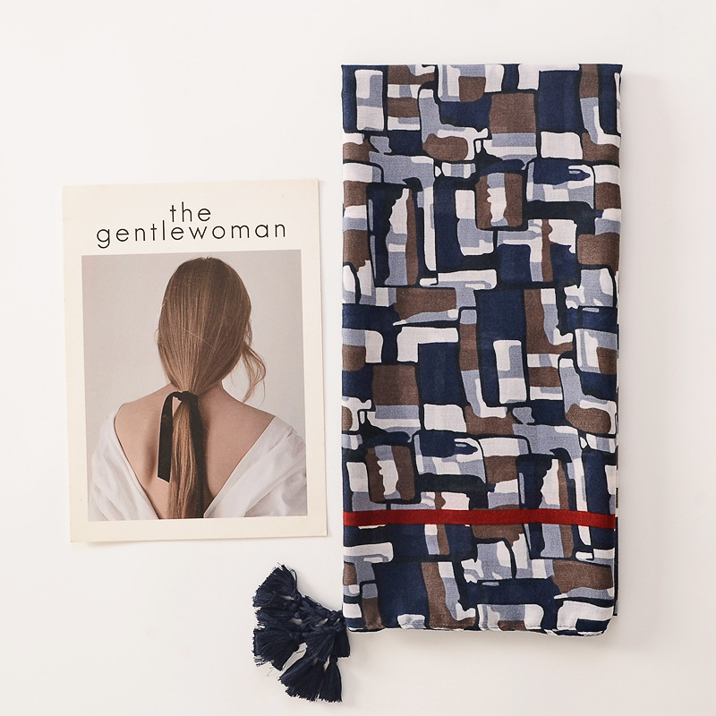 Moda japonesa y coreana a juego de colores geométrica delgada suave aire acondicionado chal algodón y lino sensación bufanda playa protector solar Toalla de playa para las mujeres