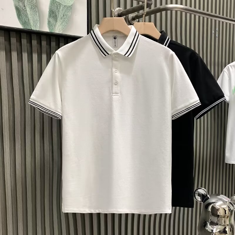 Mayorista de hombres de color sólido tela de cuello superior base de verano universal retro polo camiseta estudiante camiseta de manga corta
