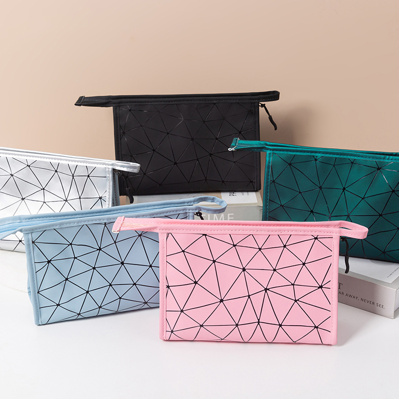 Foreign Trade Hot ins Internet Celebrity Cosmetic Bag pu Simple Storage Bag Geometric Rhomboid Storage Bag for Travel Foreign Trade Hot ins Internet Celebrity Cosmetic Bag pu Simple Storage Bag Geometric Rhomboid Storage Bag for Travel