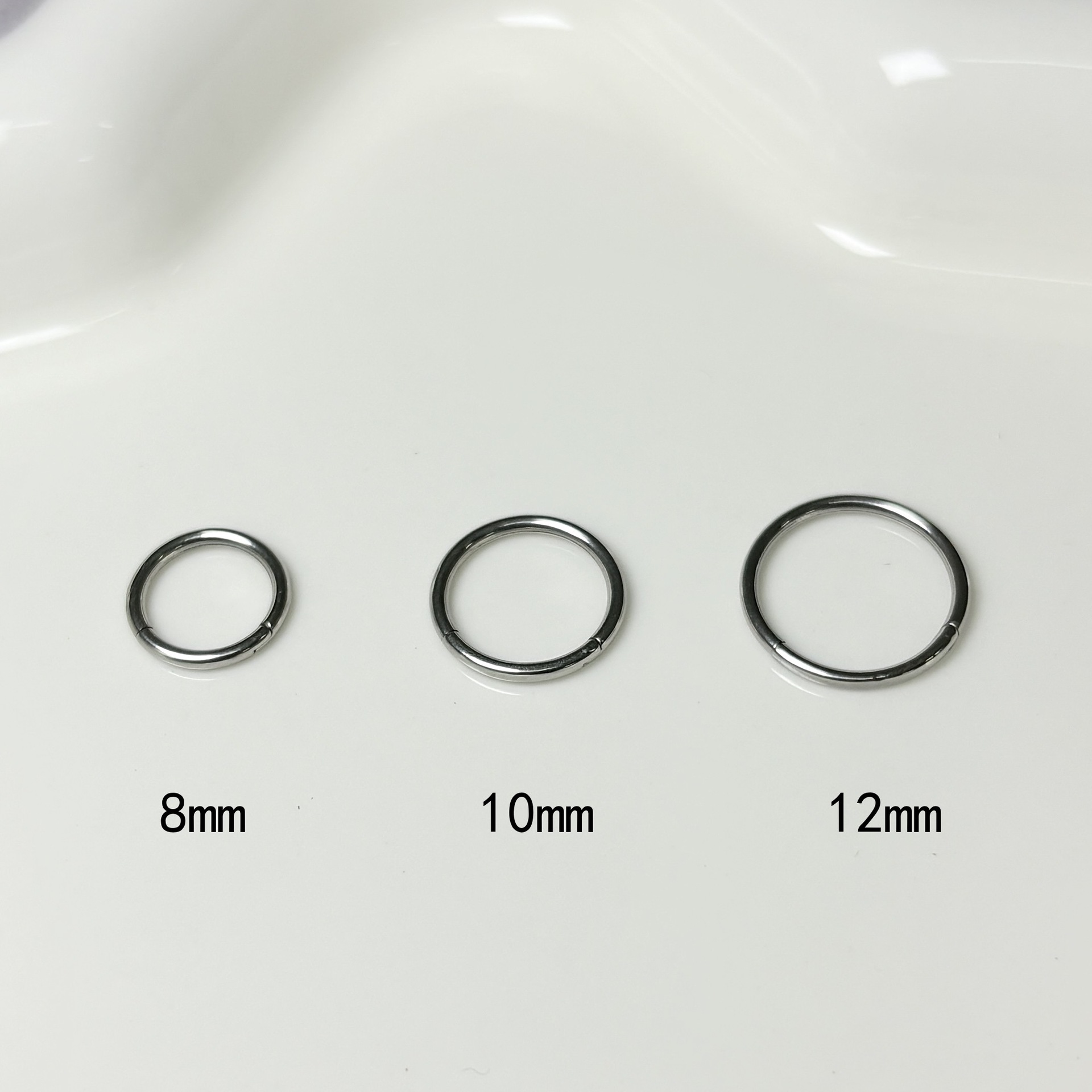 Pointed labret stud close-up product detail