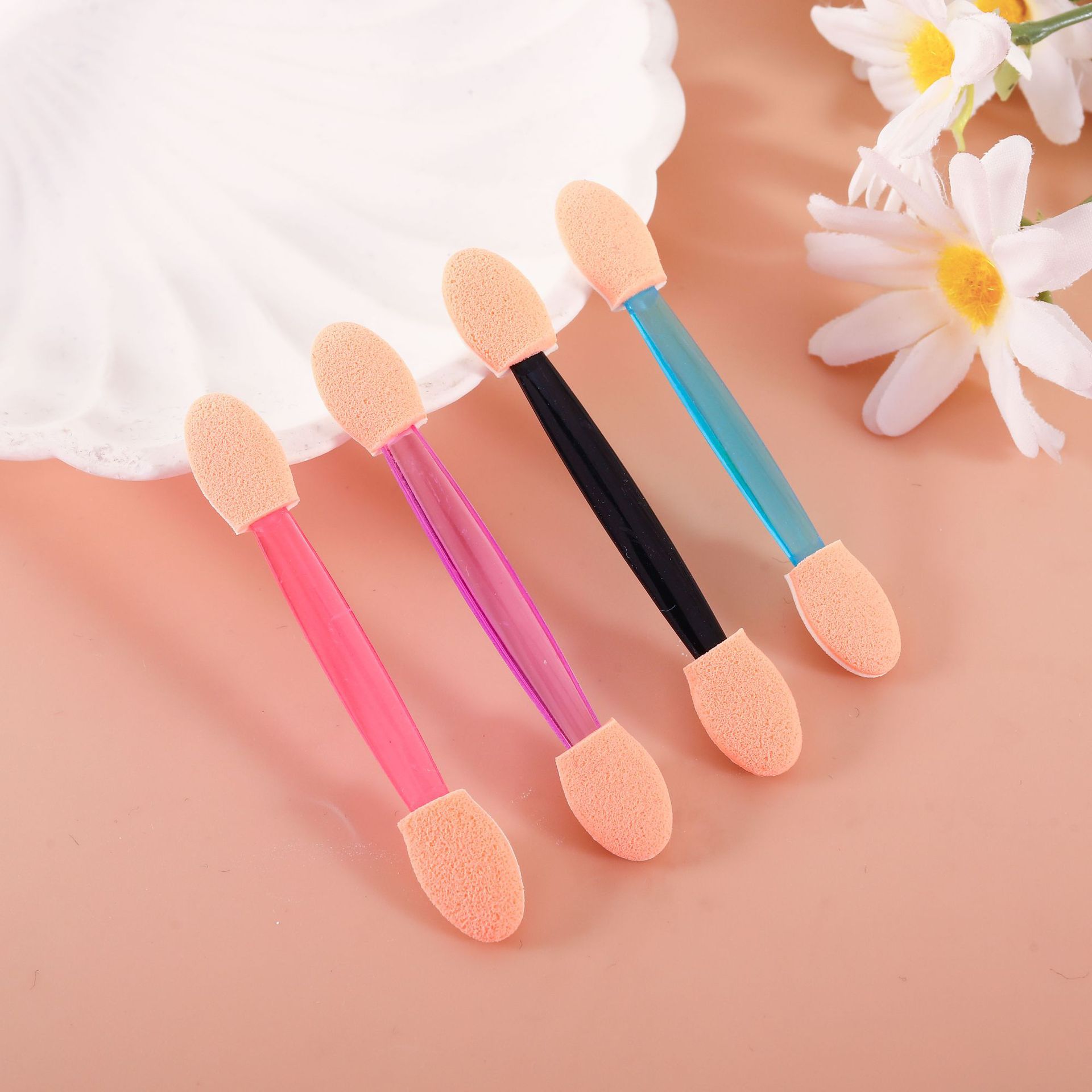 Double-Ended Eyeshadow Stick Eyeshadow Brush with Transparent Colorful Handle, Mini Portable Disposable One-Touch Molding, Even Blending in Bulk