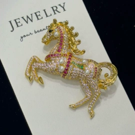 天然珍珠项饰;天然珍珠胸饰;天然珍珠耳饰