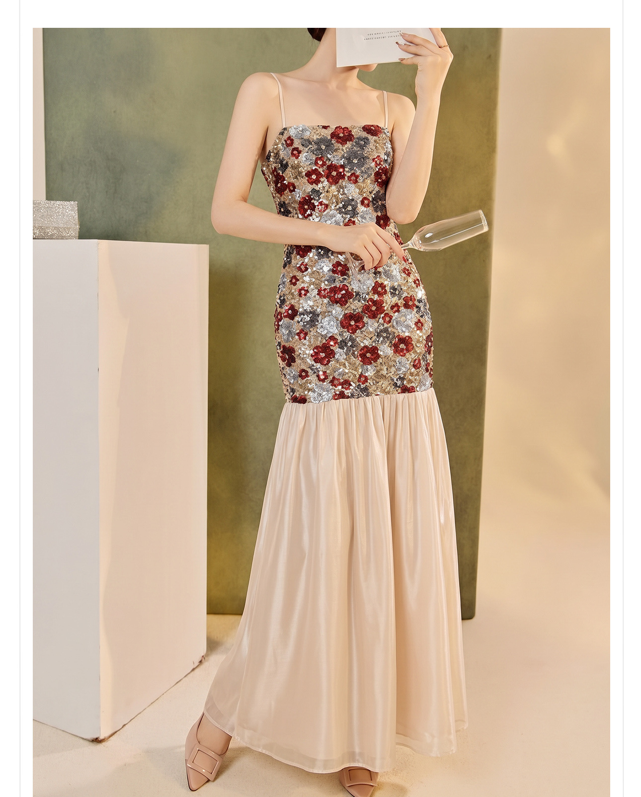 Bộ váy đầm dây thêu ren kết hợp áo khoác cardigan phong cách Trung Hoa mùa hè — Trang chủ, bộ đồ, đầm dây chi tiết 6