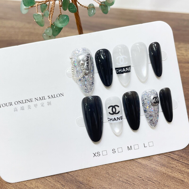 Foreign Trade Pure Handmade Wearable Nail Tips, Dark Gothic Sweet Cool Spicy Girl Style, Sparkling Rhinestones, Chic and Stylish, Short Nail Art That Enhances Complexion