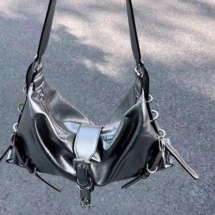 Chica caliente heavy metal todo fósforo herramientas bolsa de axilas espejo mate plateado dopamina con bolso de hombro para salir a tomar fotografías