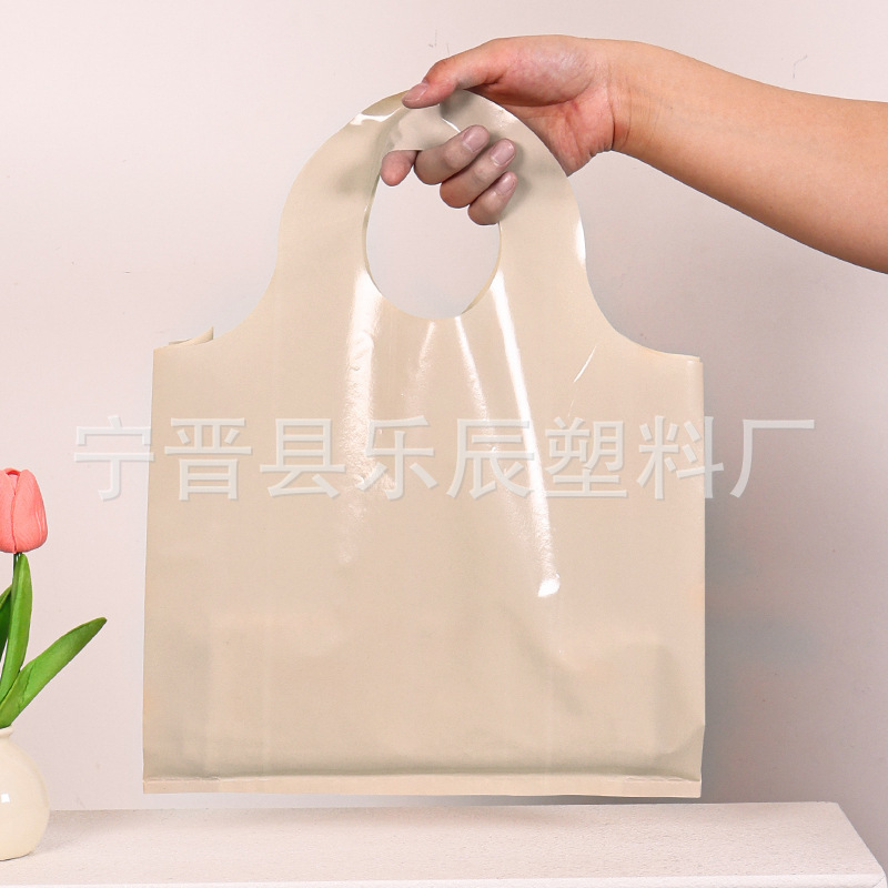 Bolsas redondas al por mayor logotipo de impresión de tendencia bolsas de plástico de moda bolsas de ropa de moda image 18