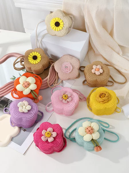 Straw Bag Woven Seaside Bag 2025 New Flower Beach Straw Bag Women's Summer Mini Crossbody Coin Bag